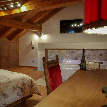 Maison Bordon - Le Petit Chateau Нюс Екстер'єр фото